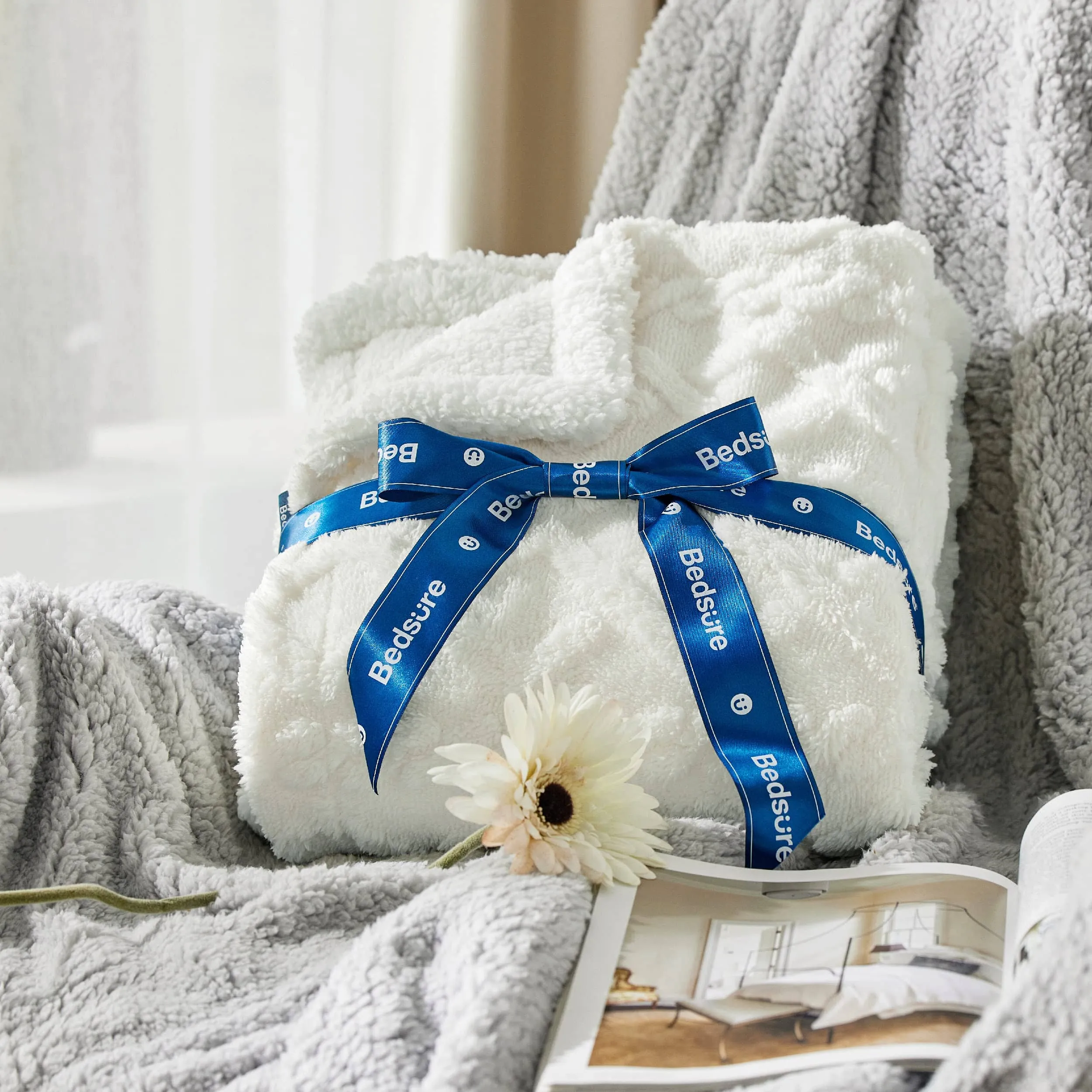 Bedsure Sherpa Throw Blanket For Couch