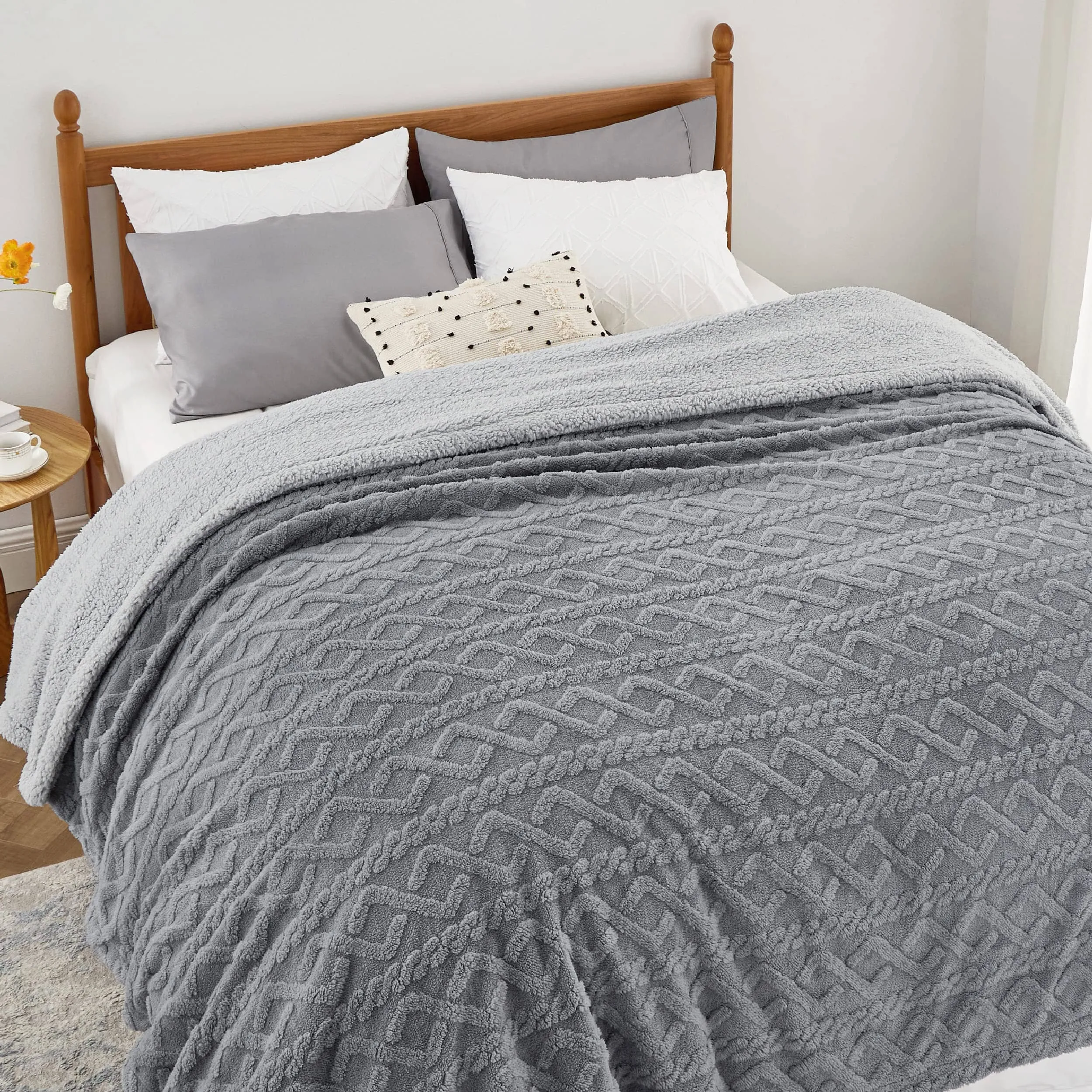 Bedsure Sherpa Throw Blanket For Couch