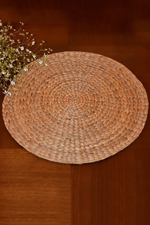 Dharini Water Hyacinth Round Mat (15Inch)