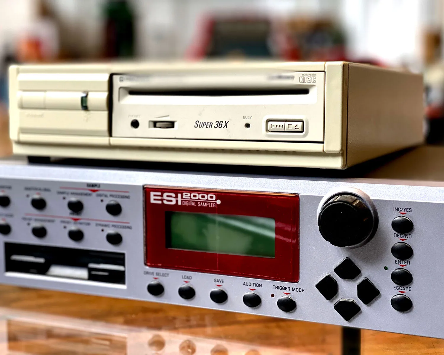 E-MU ESI 2000 Digital Sampler