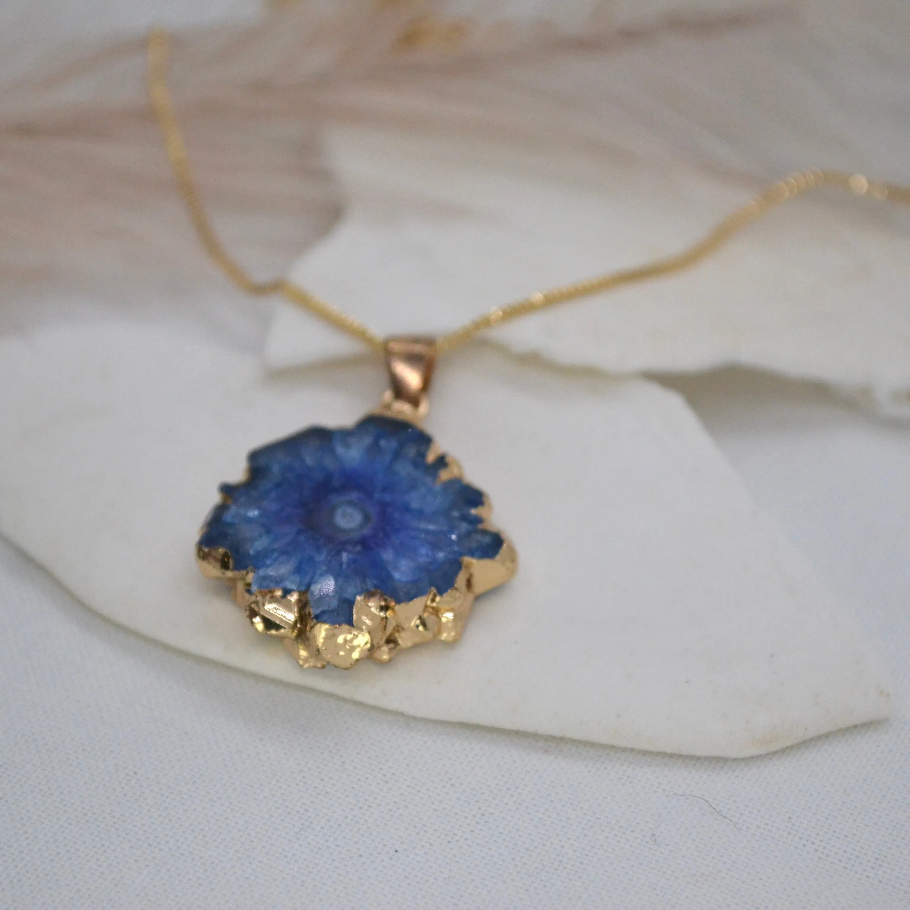 Iris | Agate Pendant Necklace