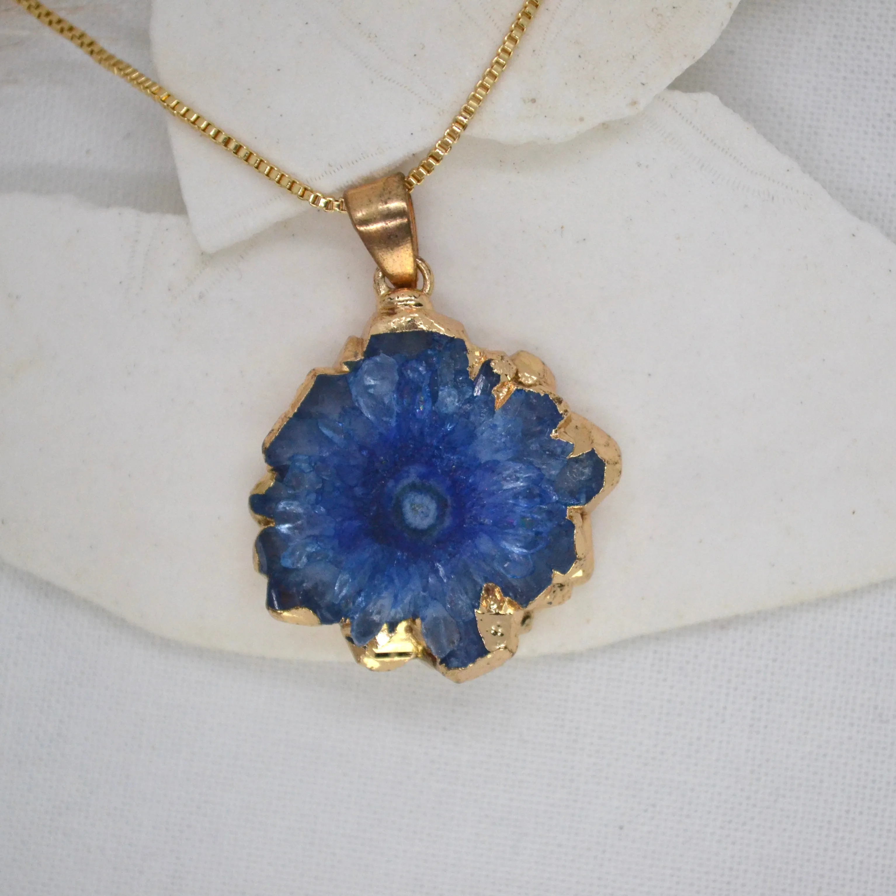 Iris | Agate Pendant Necklace