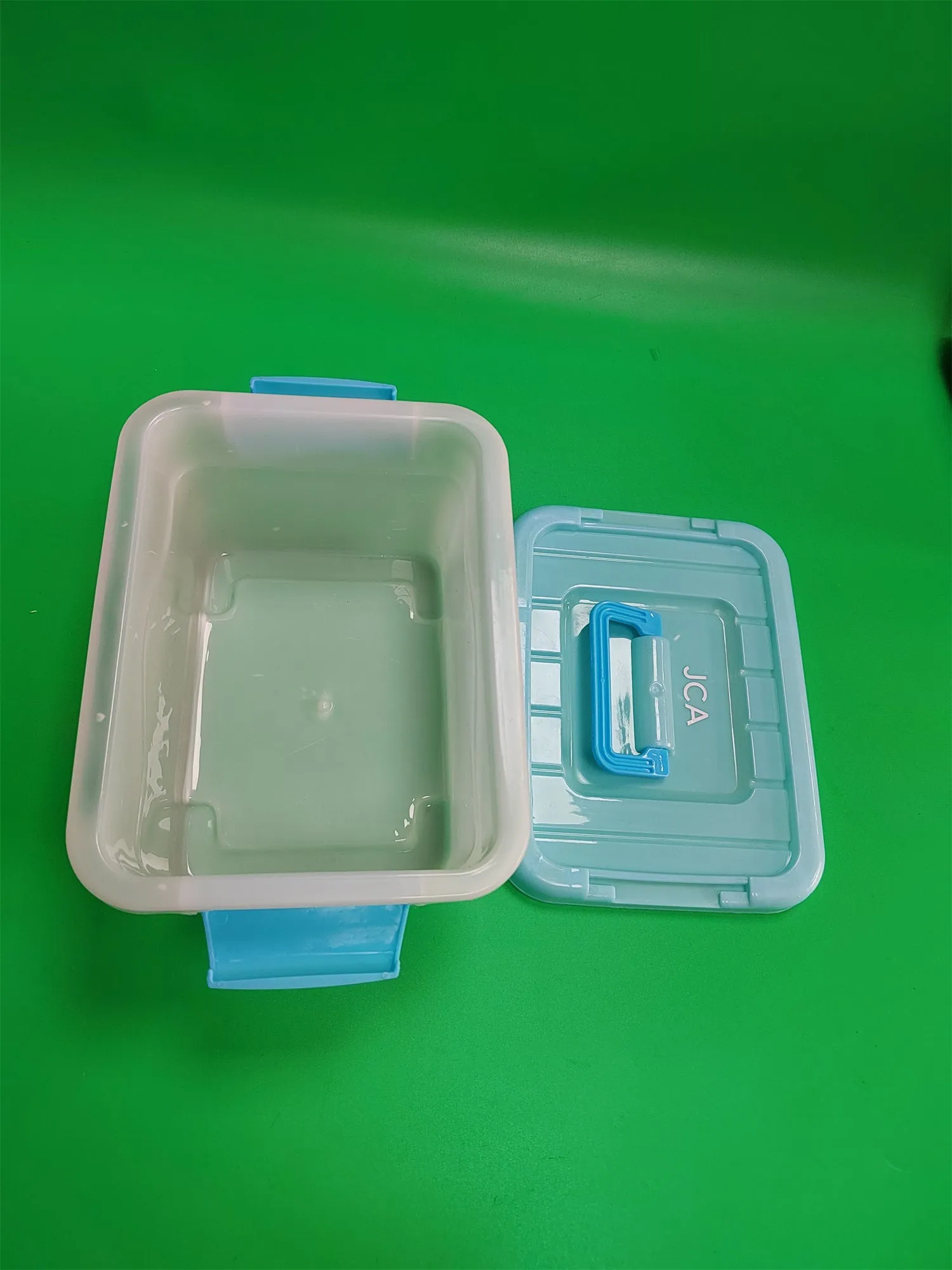 JCA Plastic boxes,Transparent storage box/storage box with lock and lid