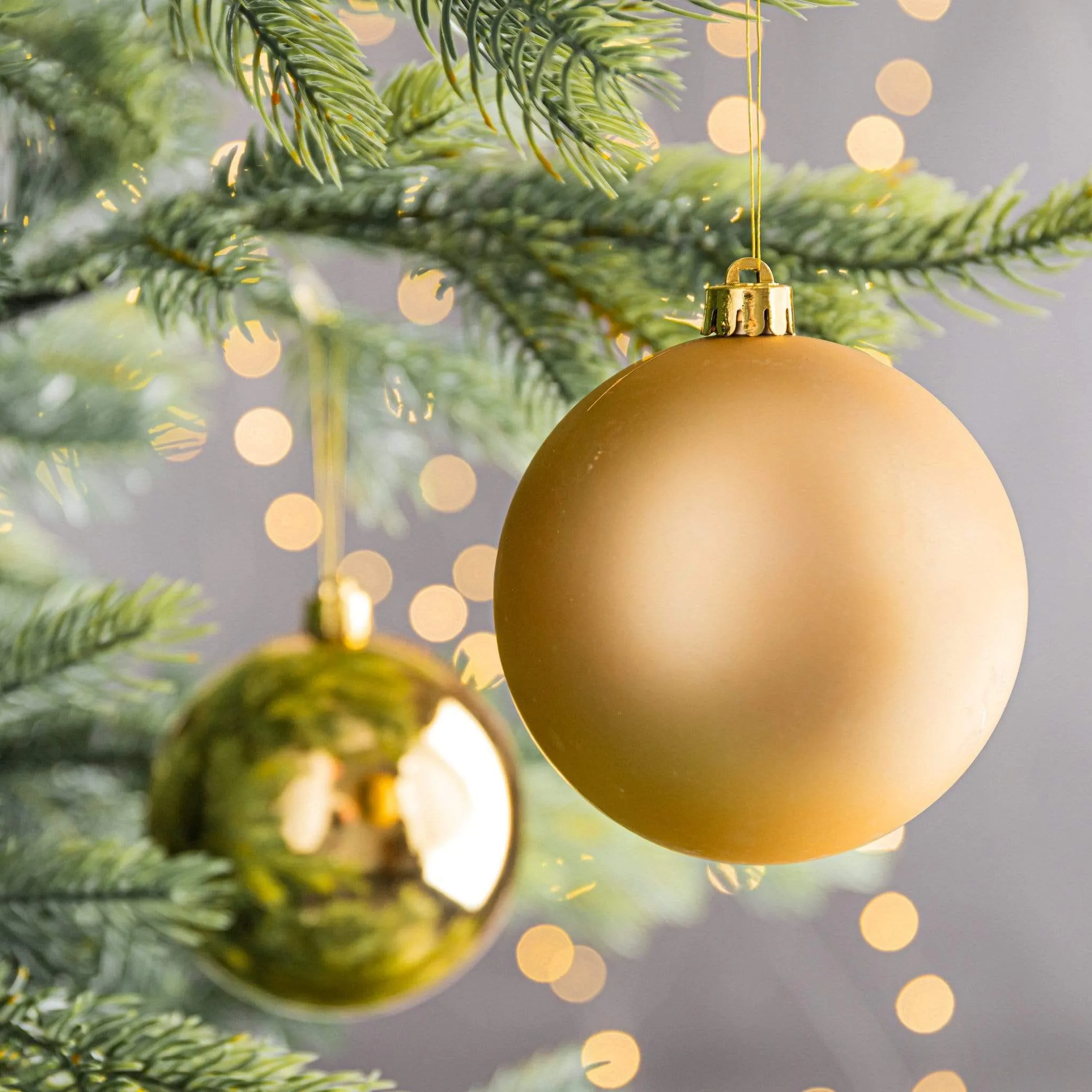 Light Gold Shatterproof Shiny & Matt Baubles - 4 pack