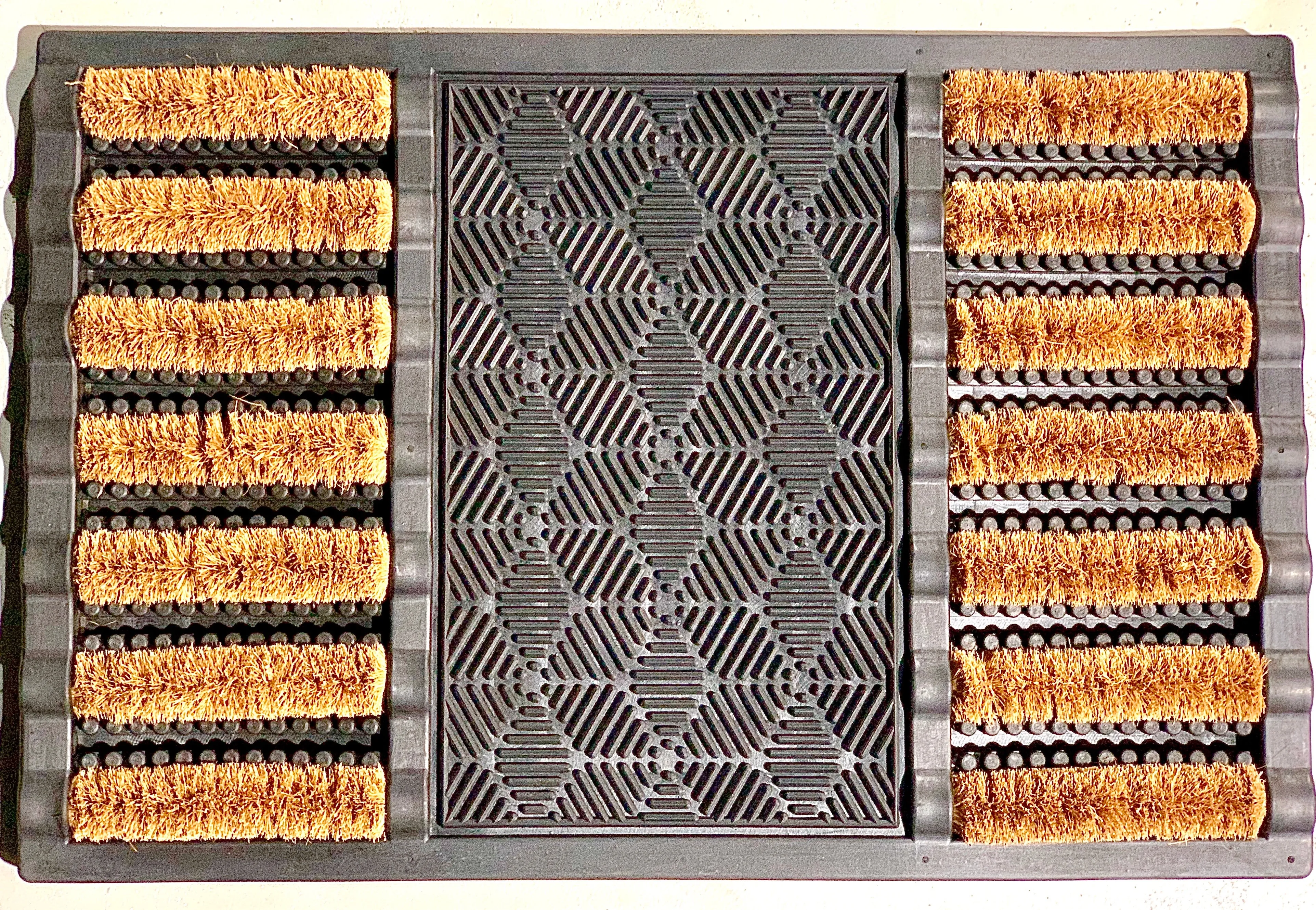 OnlyMat Coir Brush Entrance Mat with Rubber Tray Mat - Best for high traffic entrance - Sanitisation Mat - Indoor / Outdoor, Waterproof