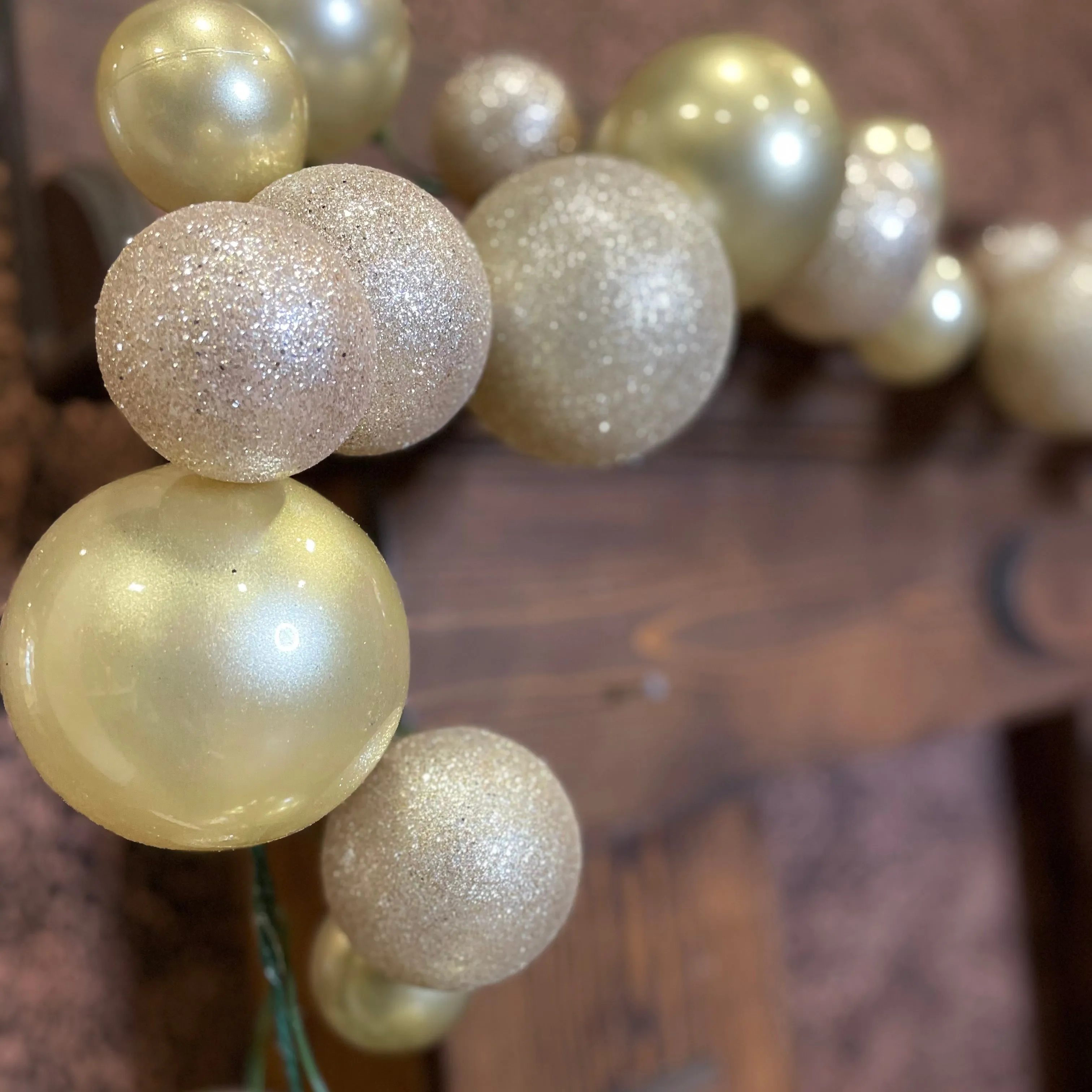 Platinum Glitter and Candy Apple Ball Garland, 10'