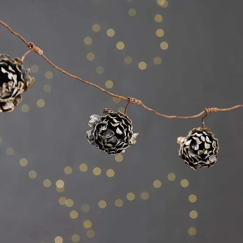Rustic Aged Zinc Bud Garland