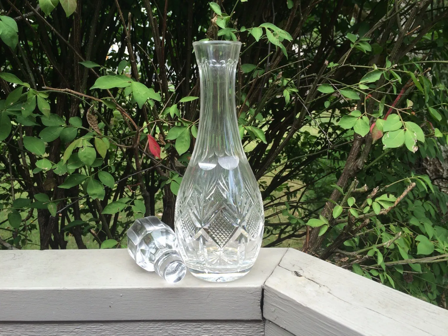 Vintage Lead Crystal Decanter. Liquor Bottle. Etched Diamond Pattern. Glassware. Decanter with Crystal Stopper. Barware. Serving. Tableware.