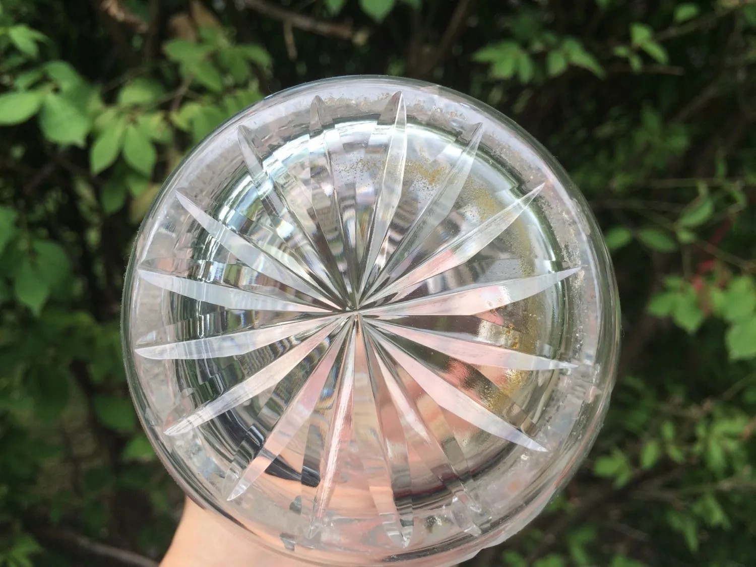 Vintage Lead Crystal Decanter. Liquor Bottle. Etched Diamond Pattern. Glassware. Decanter with Crystal Stopper. Barware. Serving. Tableware.